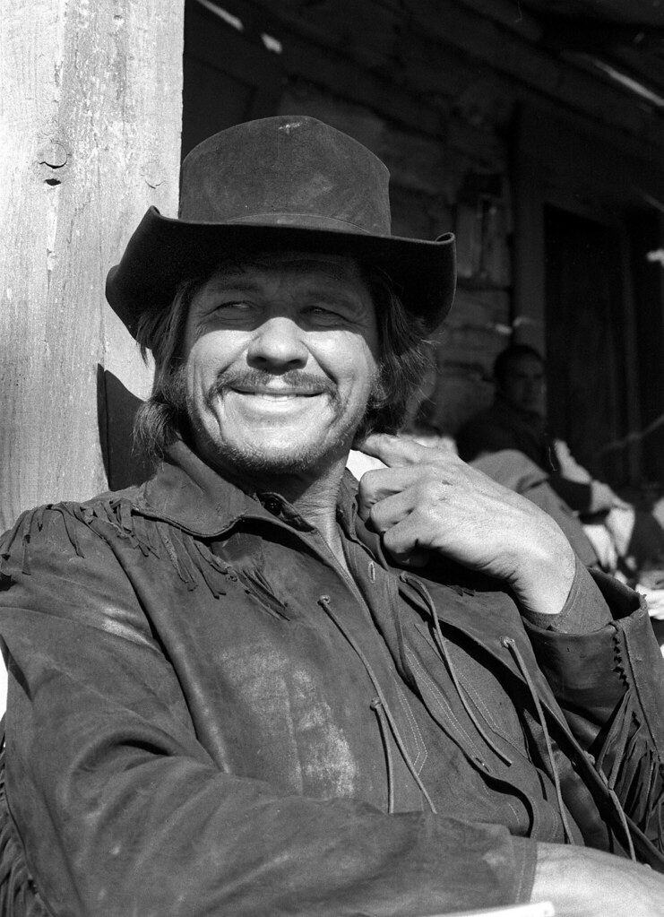 Charles Bronson 01/02/1972. Manzanares del Real (Madrid), … Flickr