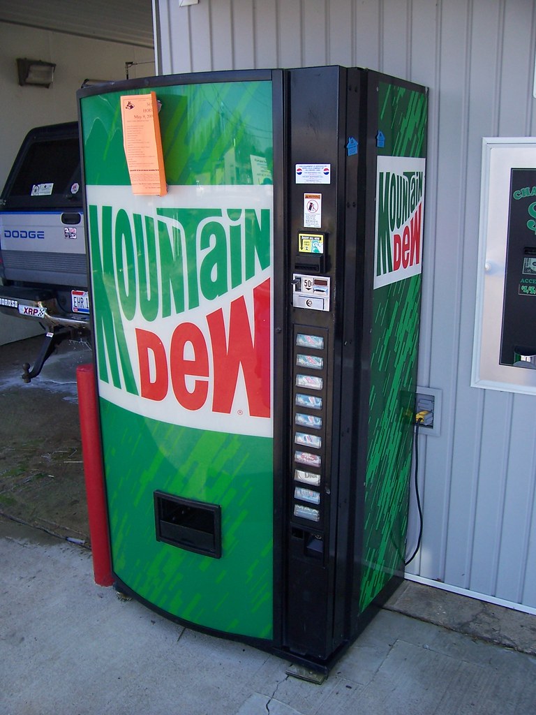 Mountain Dew Vending Machine A Mountain Dew vending machin… Flickr