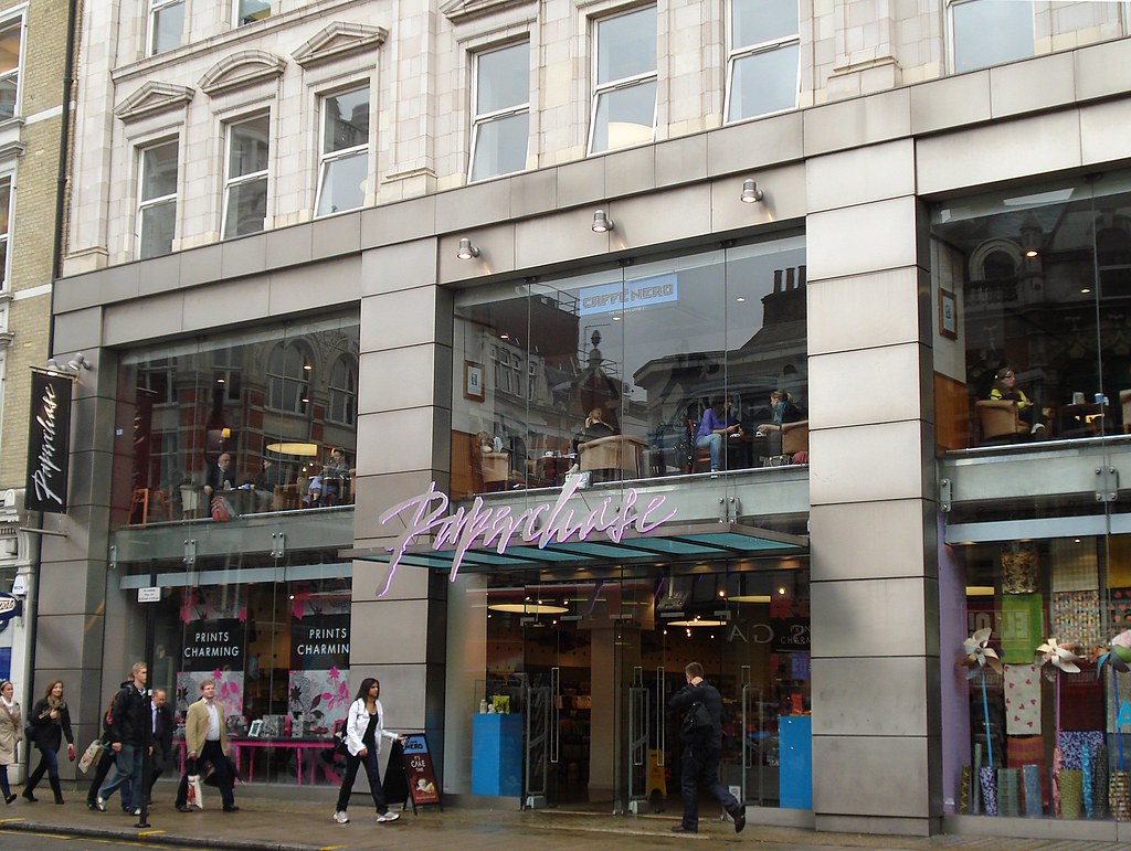 Paperchase/Caffe Nero, Tottenham Court Road, London W1 Flickr