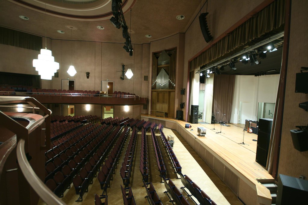 Friedrich Ebert Halle, HamburgHarburg This is where The B… Flickr