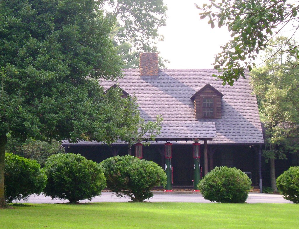 Devotion Estate Entrance Surry County This is the building… Flickr