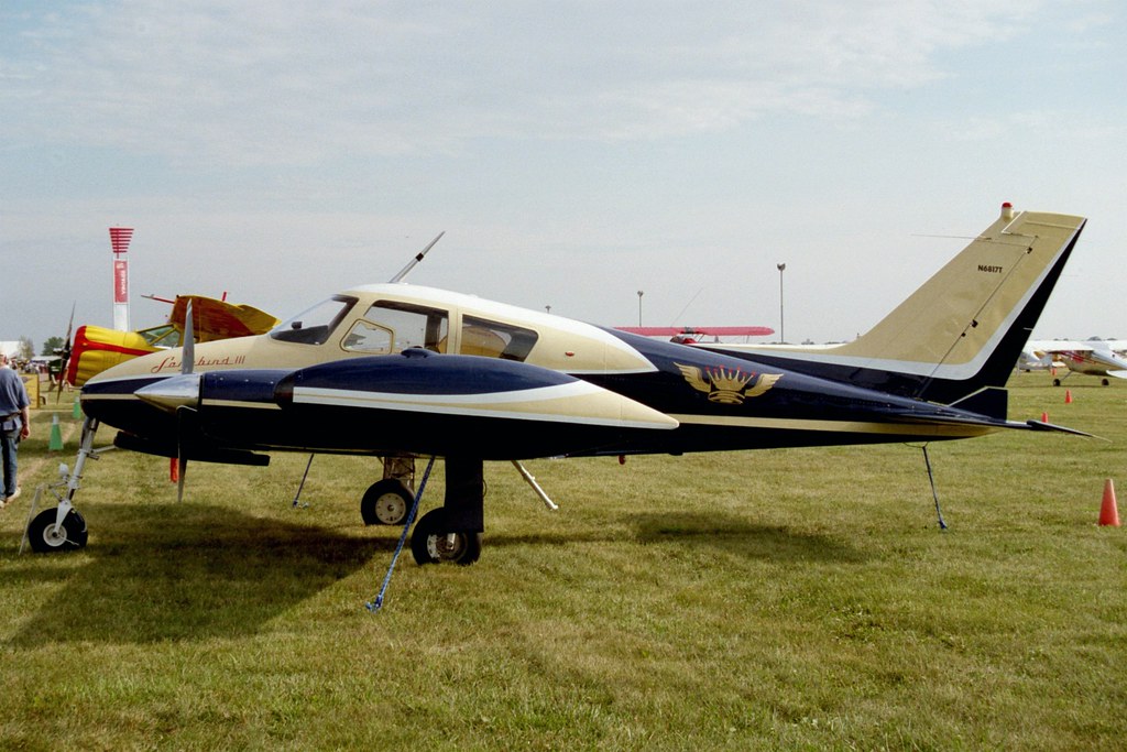 Sky King's last “Song Bird” (IMG015) N6817T 1960 CESSNA 31… Flickr