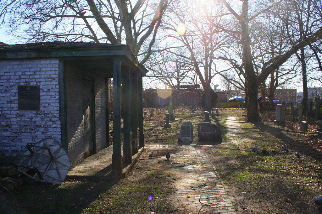 Old Gravesend Cemetery Gravesend, Brooklyn The burial grou… Flickr