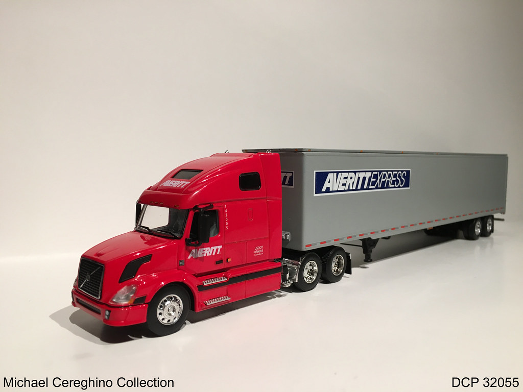 Diecast replica of Averitt Express Volvo, DCP 32055 Flickr
