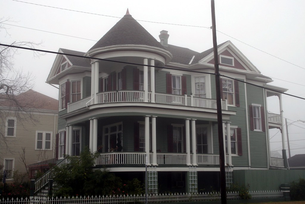 the fox house Fox built this home for his wife Eliz… Flickr