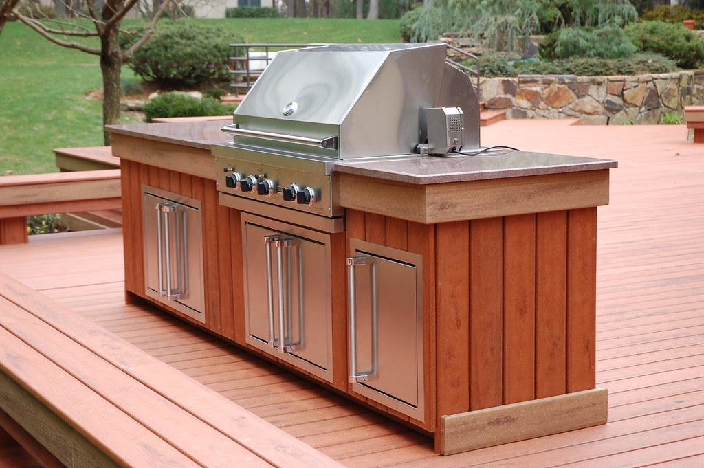Custom Viking Outdoor Kitchen Viking grill, custom composi… Flickr