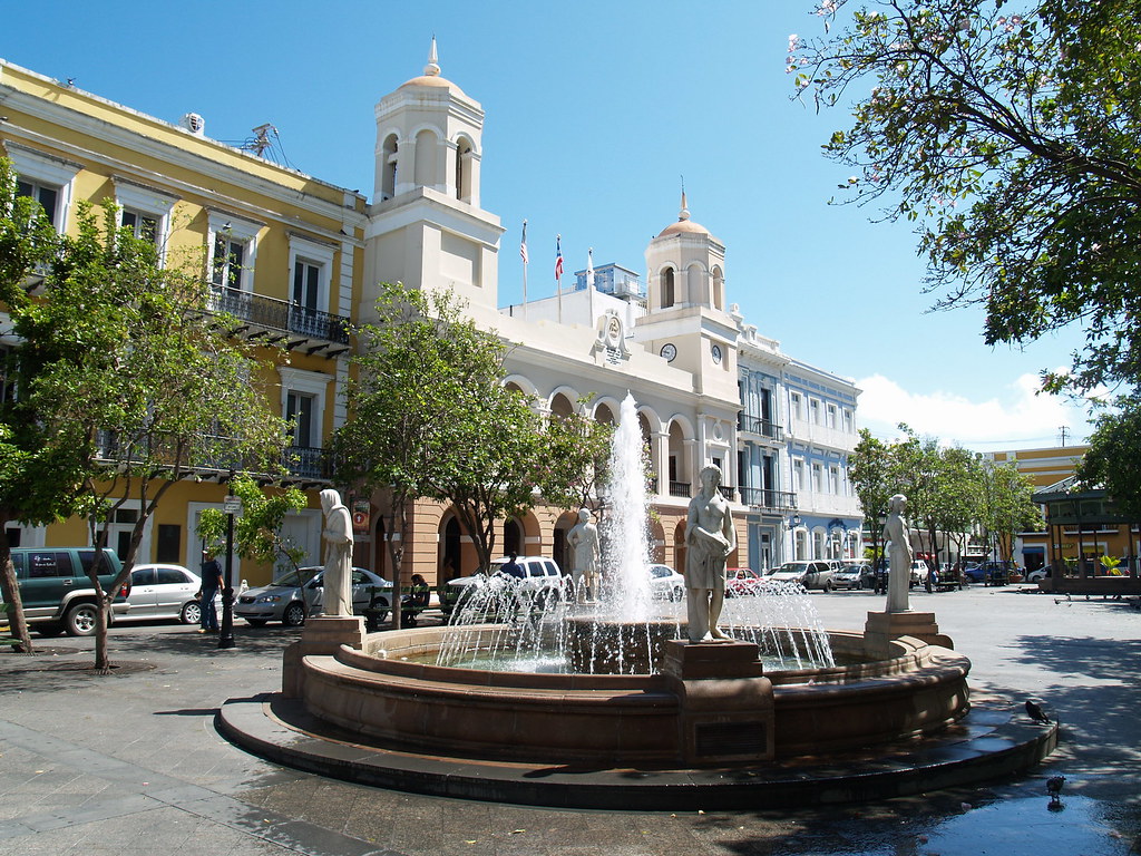 Plaza de Armas, Old San Juan Plaza de Armas in Old San Jua… Flickr