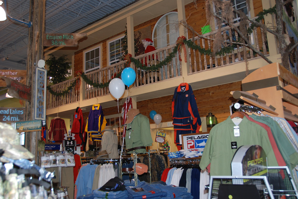 Shopping in Port St. Joe, FL Bluewater Outriggers &amp; Pigg… Flickr