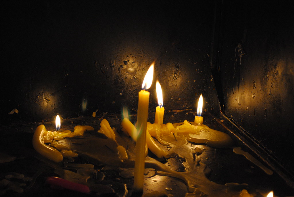 Burning Votive Candles Burning Votive Candels San Thome C… Flickr
