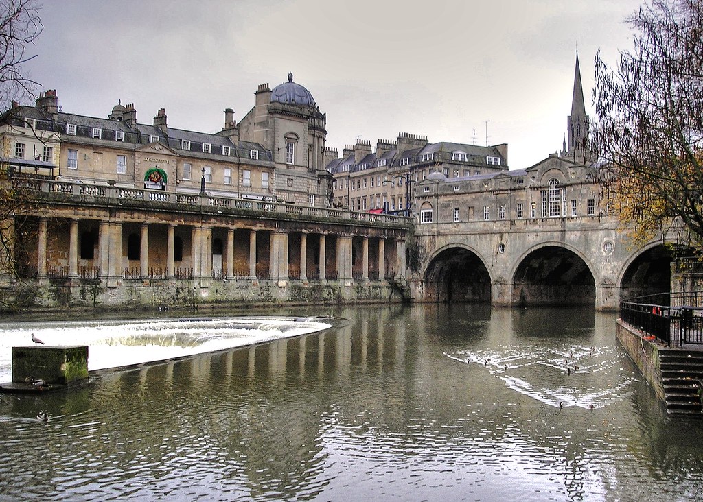 Pulteney Bridge Bath Pulteney Bridge is a bridge that cros… Flickr