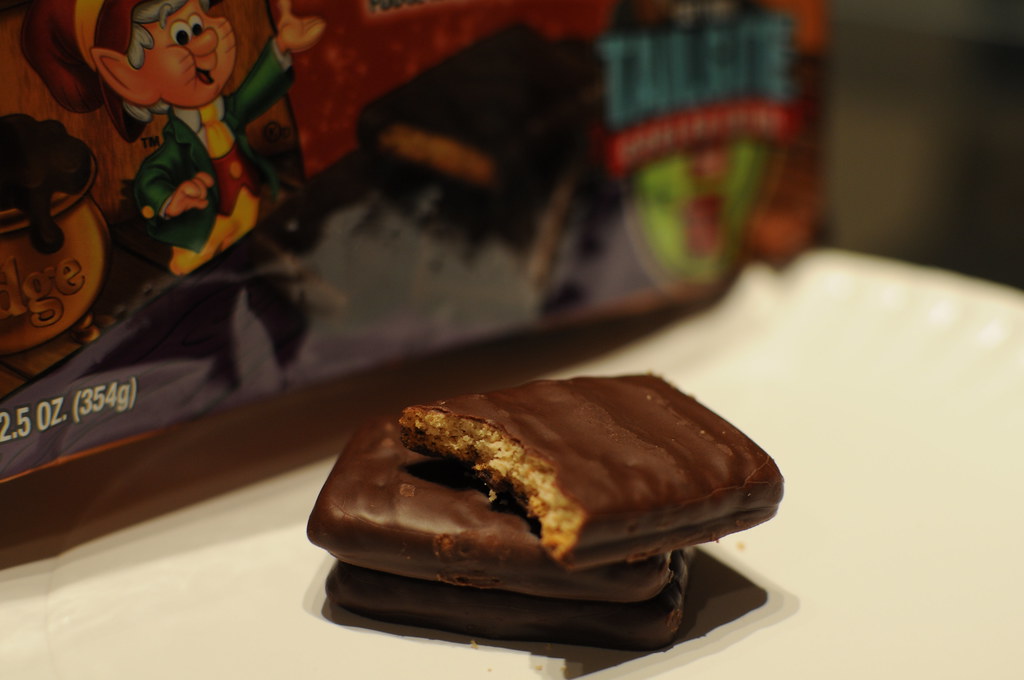 Fudge Covered Graham Crackers Behold! I found new awesomen… Flickr