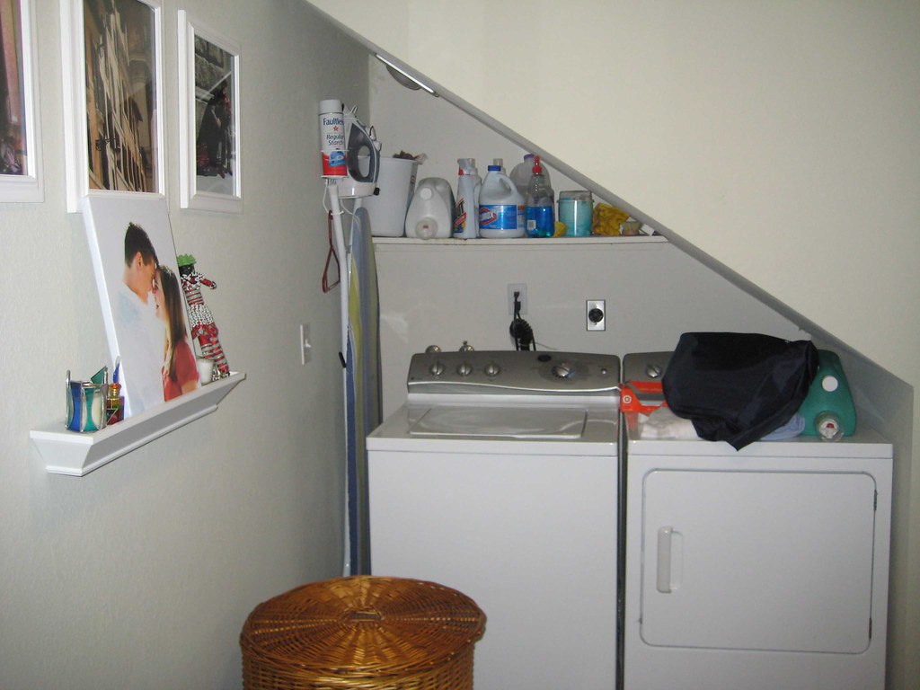 washer and dryer under stairs 2 Alissa Zimmerman Flickr