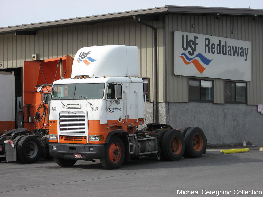 USF Reddaway FLB Cabover parked in Yakima USF Reddaway Fre… Flickr