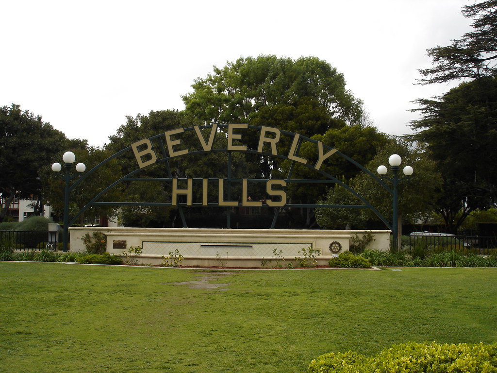 Beverly Hills Sign Beverly Hills Sign at Beverly Gardens P… Flickr
