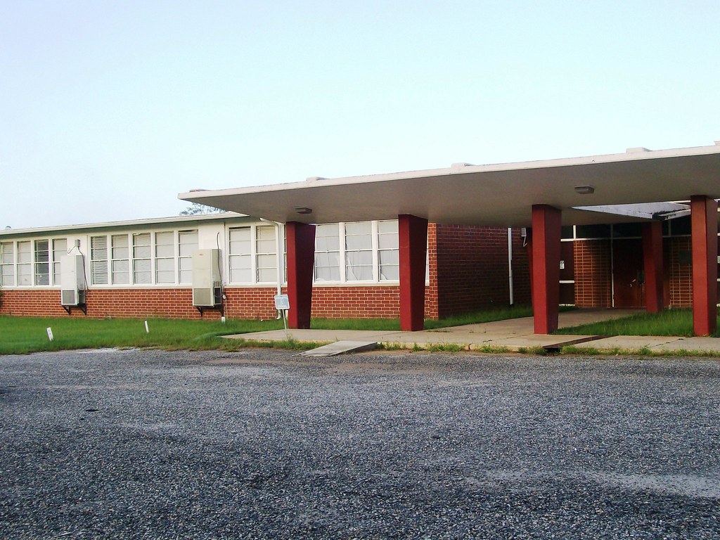 Southwest Elementary Southwest Elementary School in Hancoc… Flickr