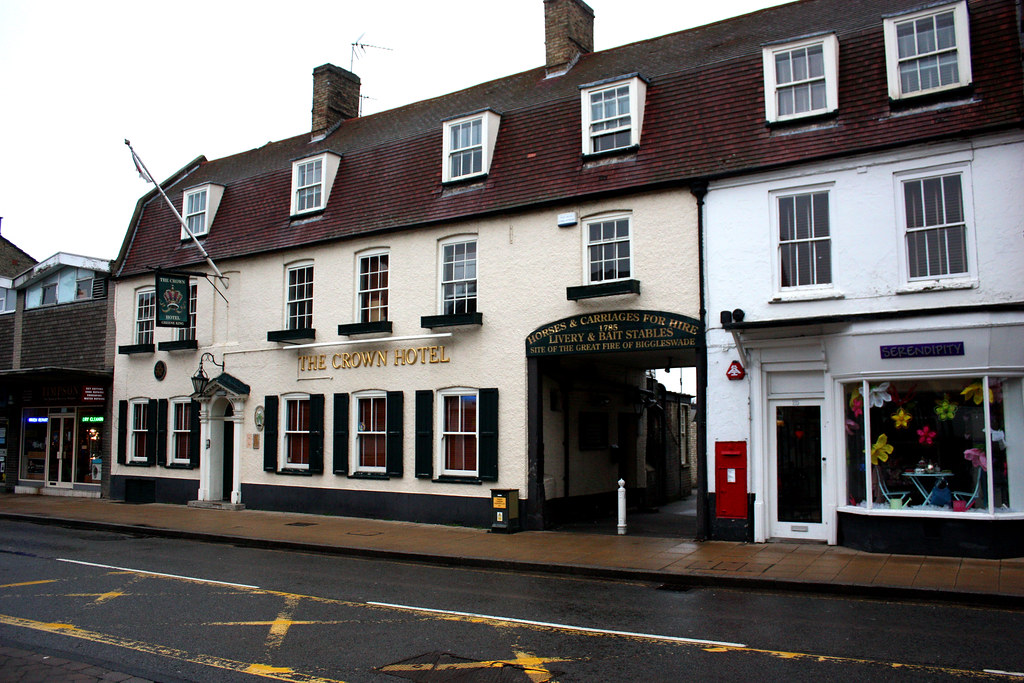 The Crown Hotel The Great Fire of Biggleswade started in T… Flickr