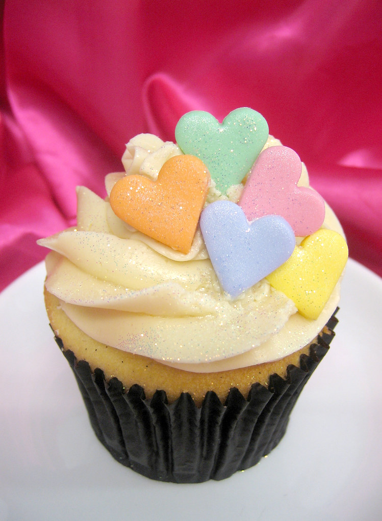 Valentine's Day Cupcakes Valentine's Day themed cupcakes b… Flickr