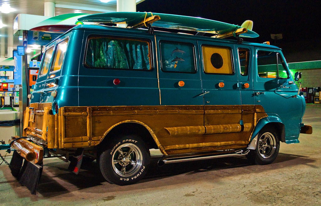 Most Awesome Custom Surf Van I spotted this van at a gas s… Flickr