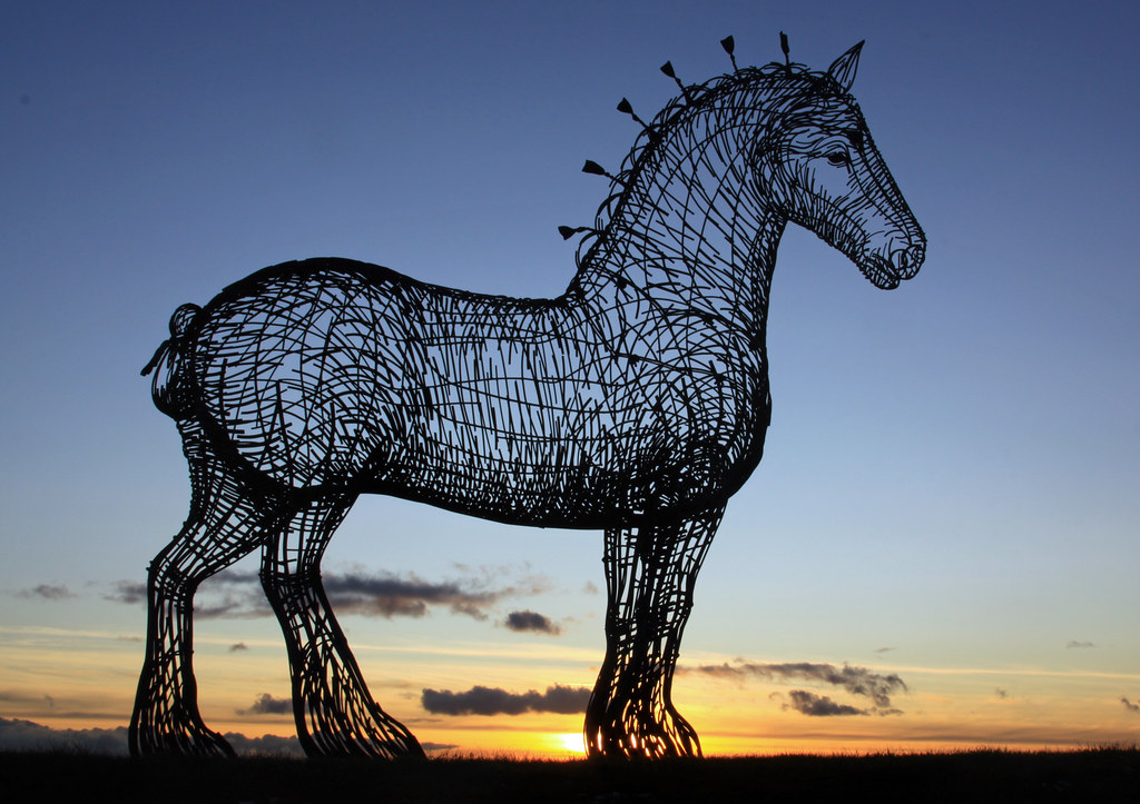 Glasgow's heavy horse sculpture just off the west bound M8… Flickr