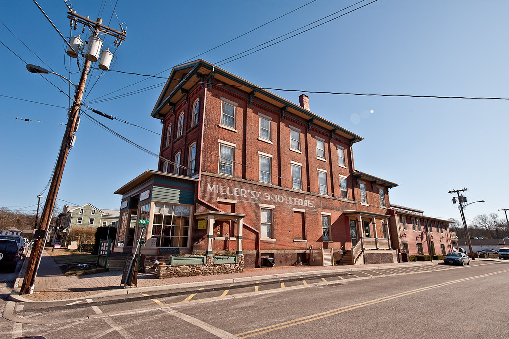 Frenchtown, New Jersey Frenchtown is a hidden jewel in New… Flickr