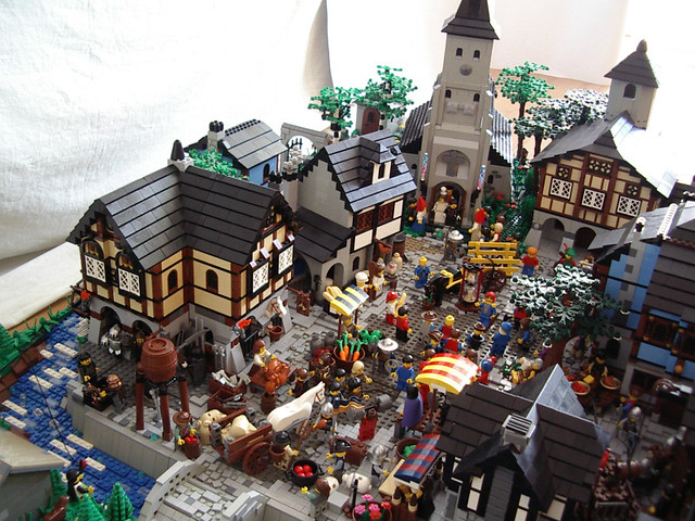 15 MMVD Medieval Market Village Diorama Diorama shows a me… Flickr