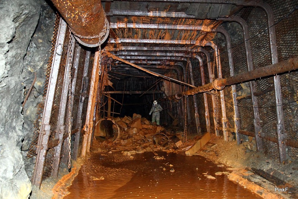 Abandoned gold mine Abandoned gold mine pinkf314 Flickr