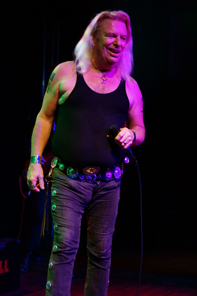 Jim Dandy Mangrum DSC07633 Black Oak Arkansas live at Th… Flickr