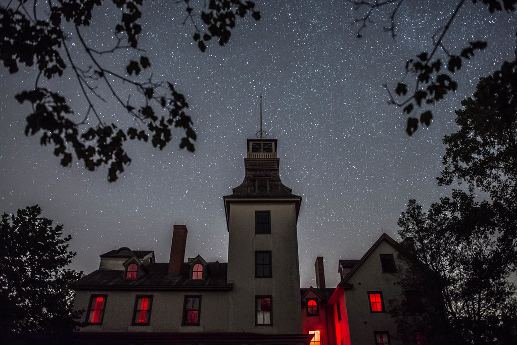 The Mansion Capturing the Milky Way in New Jersey is a pre… Flickr