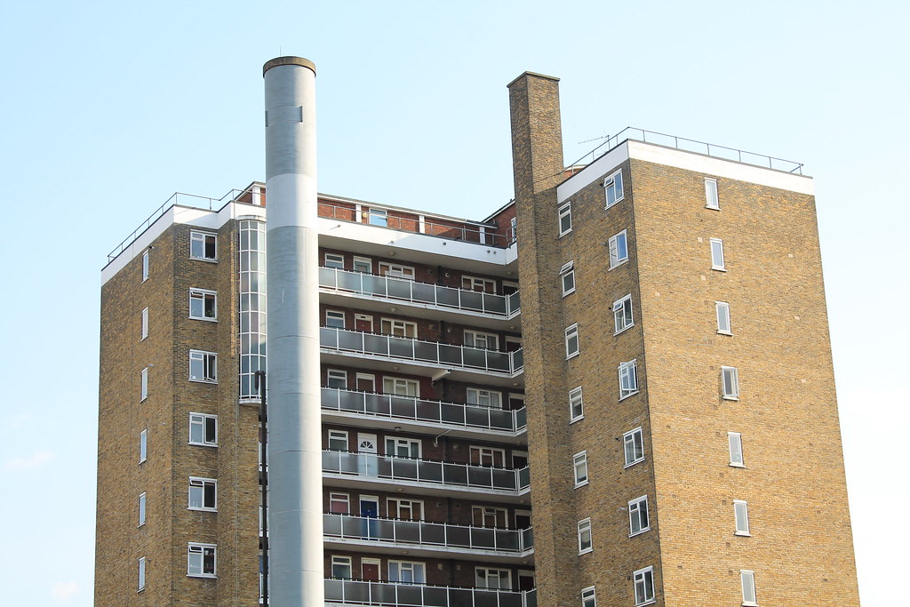 Lindsay House, Battersea High Street Estate Justin Berman Flickr