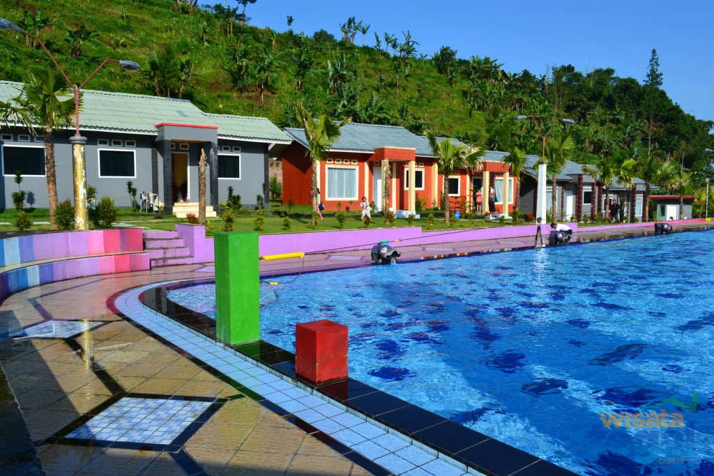 Hot Water Boom Guciku, Pemandian Air Panas Alami di Tegal Traveling Yuk
