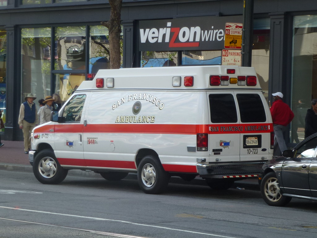 AMR 10723 San Francisco Ambulance American Medical Respons… Flickr