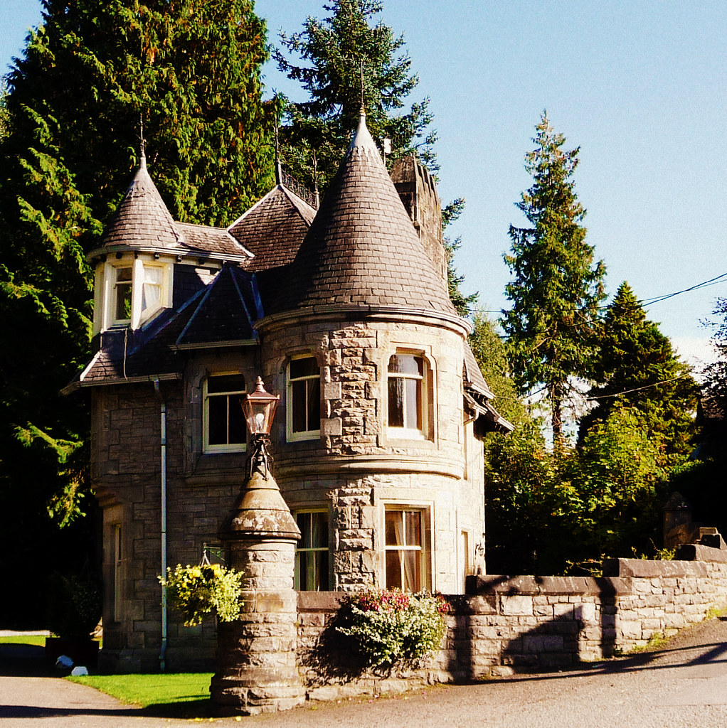 Gatehouse, Atholl Palace Hotel, Pitlochry, Scotland. Flickr