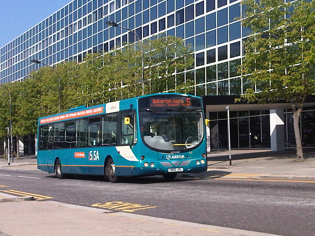 Arriva the Shires, Milton Keynes, Scania 3625 YN06JXL on R ...