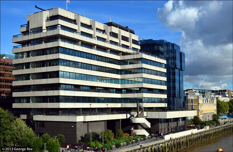 St Magnus House / EC3R Architect R Seifert, c.1978. 3 Lowe… Flickr