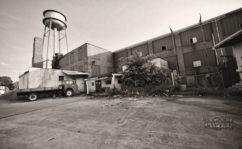 Rear View of the Genesco Shoe Factory, Tullahoma, Coffee C… Flickr