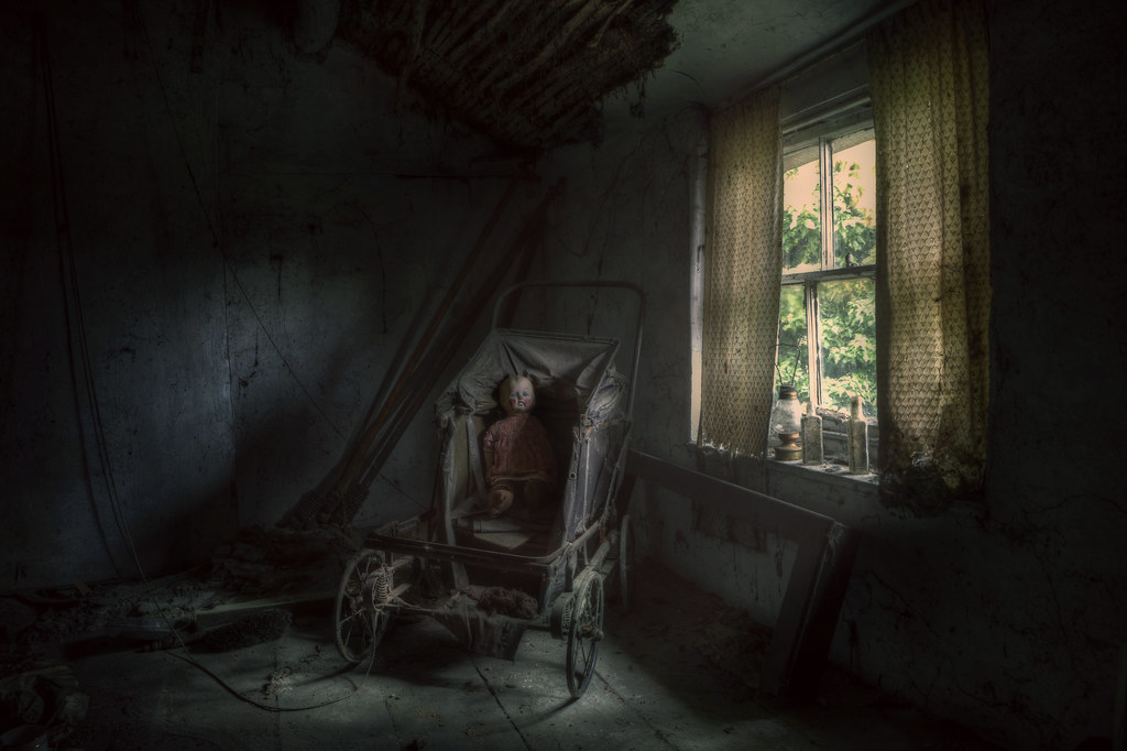 noises in the attic A small but creepy old abandoned house… Flickr