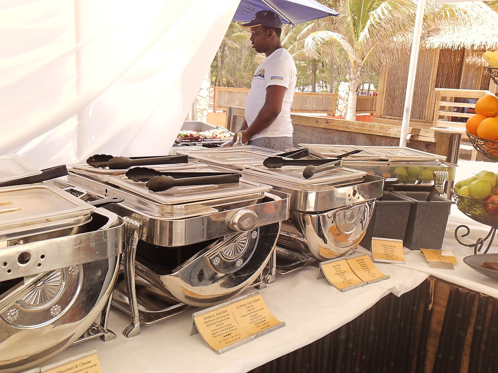 Coco Cay, Bahamas Lunch Buffet at Island Oasis Cabana Clu… Flickr