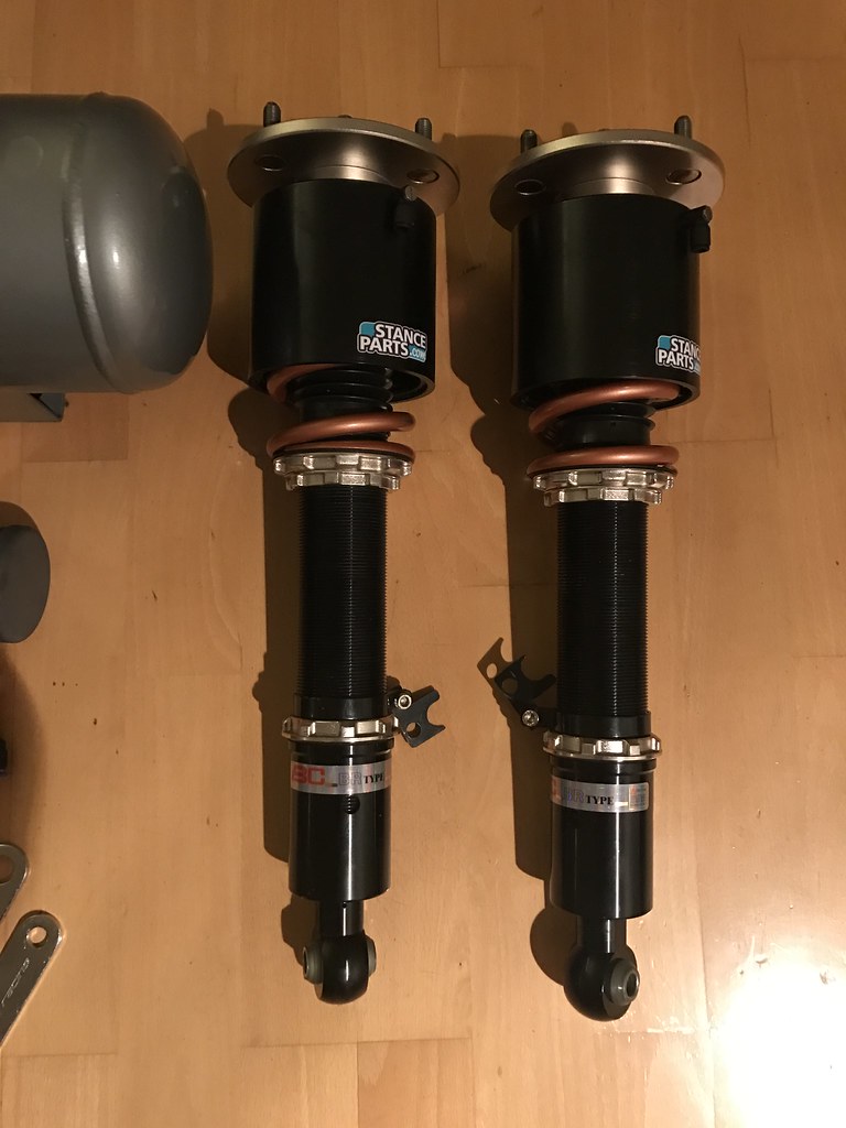 Suspension BC Racing Coilovers + Swift Springs + Stanceparts Air Cup