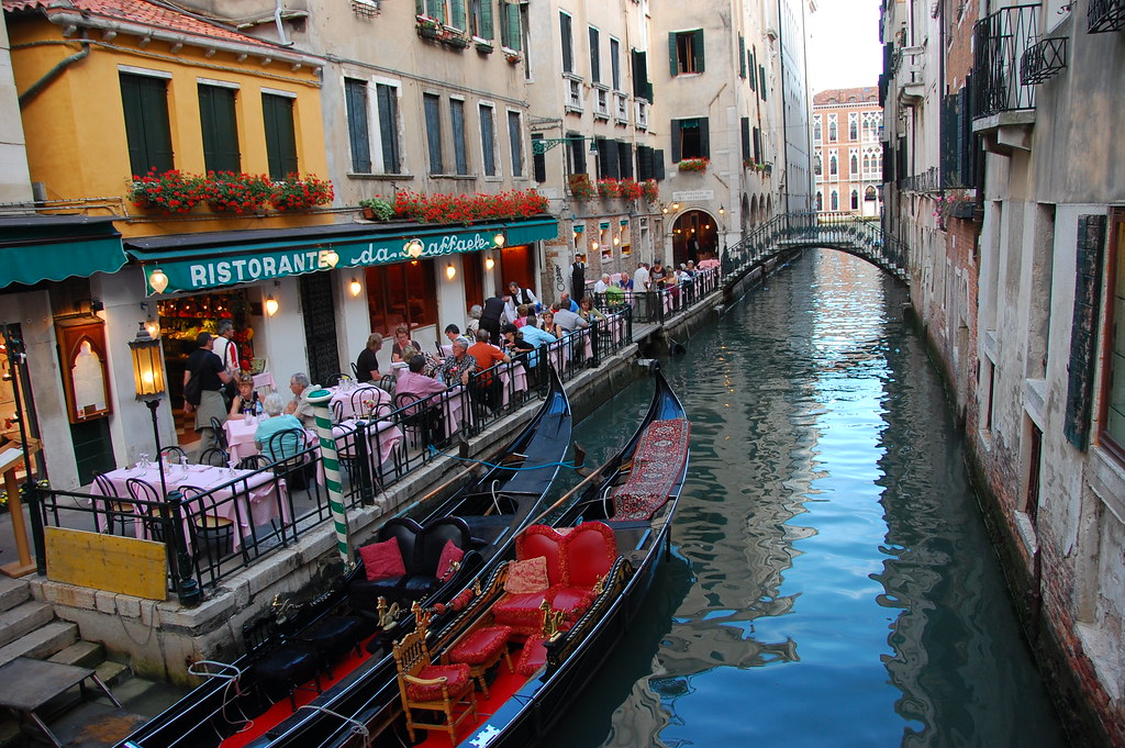 Witness Venice Nightlife At Its Best By Visiting These Places!