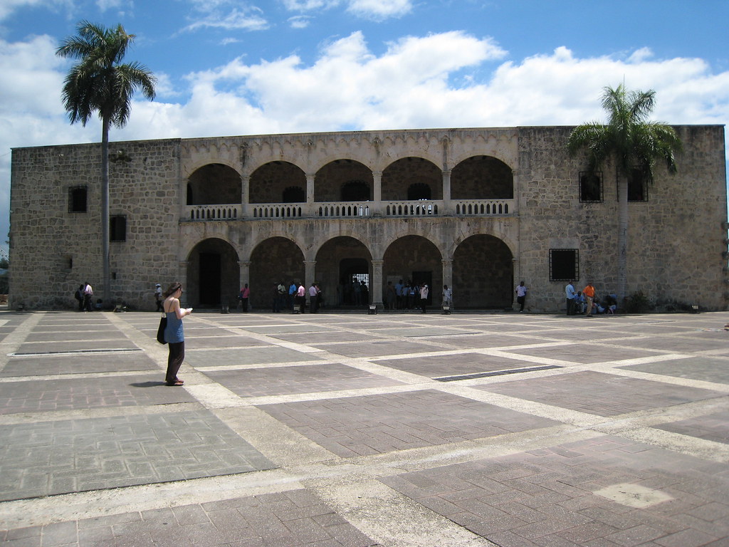 Museo Alcazar De Colon Plaza Espana Zona Colonial Santo Flickr