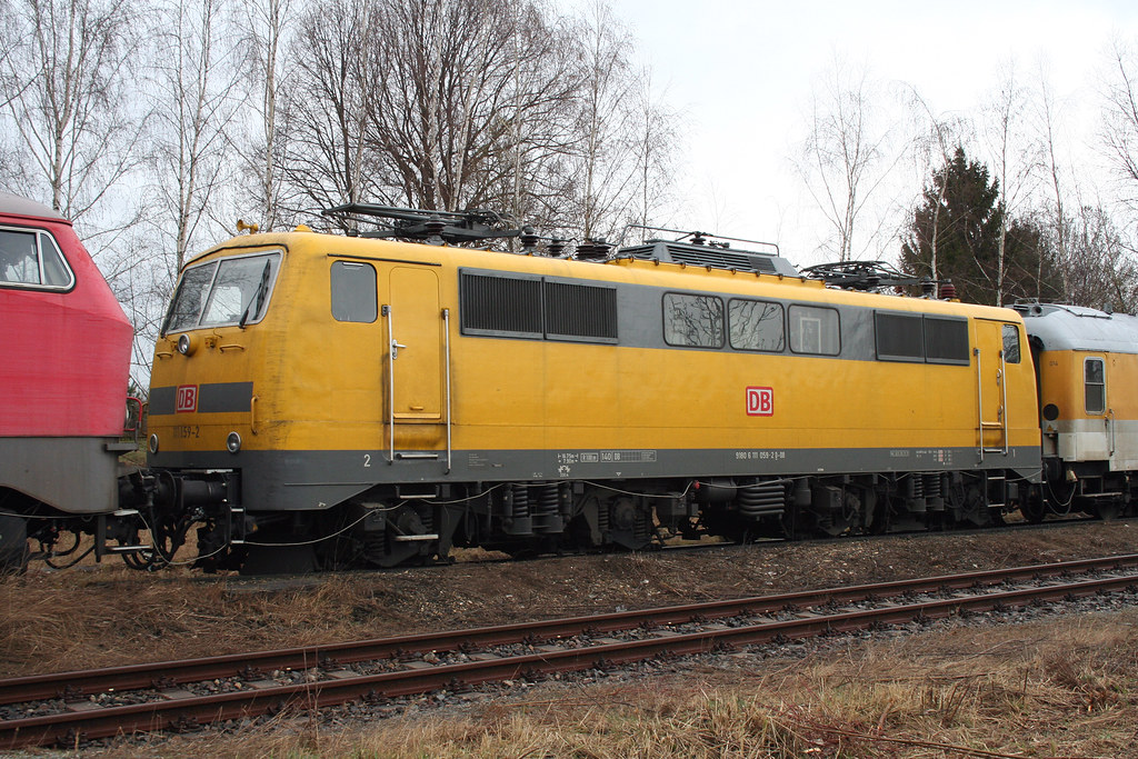 Mitteldeutschland » Funkmesswagen mit 218 und 111 heute im Burgenlandkreis
