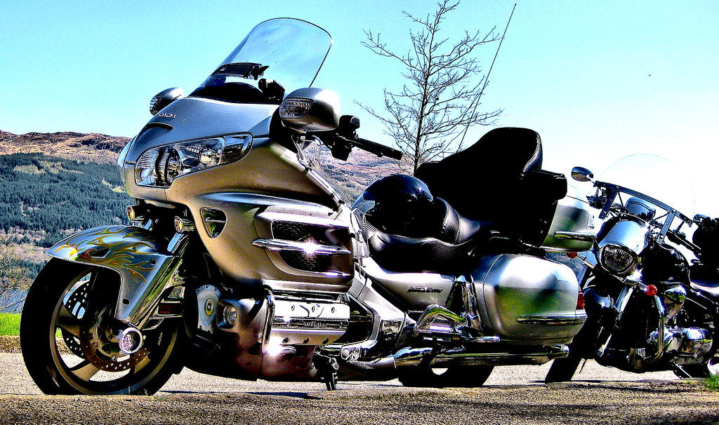 Honda Goldwing Suzuki 1800 Intruder VZR On the road to Sky… Flickr