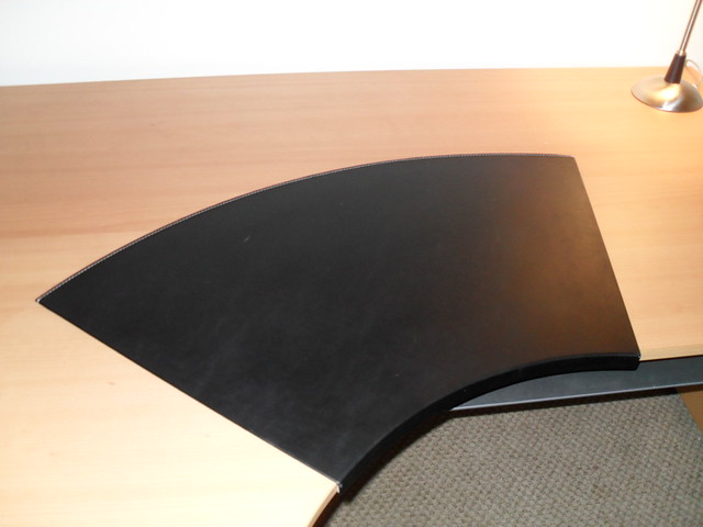 Ikea Galant Desk w/ Knos Desk Pad & Summera Pullout Keybo… Flickr