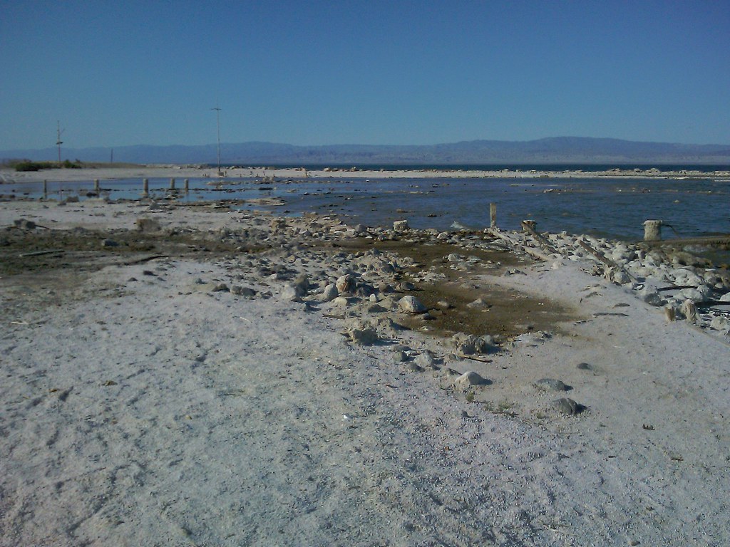 Remains of the marina at Salton Sea Beach. Prime real esta… Flickr