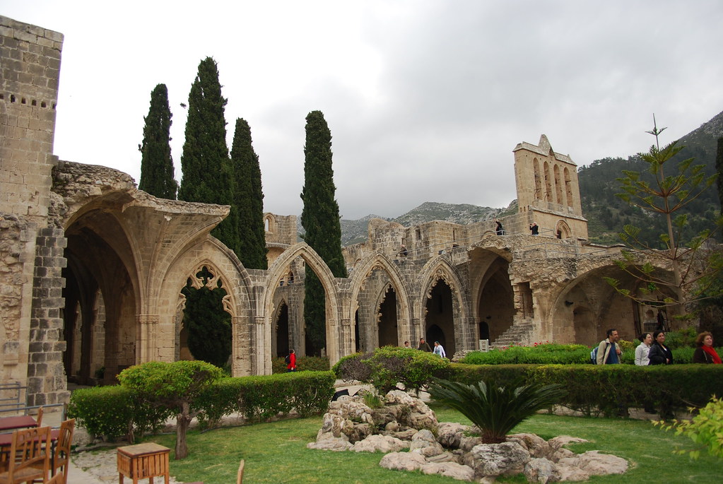 Bellapais Abbey (Abbaye de la Paix) Bellapais, Kyrenia
