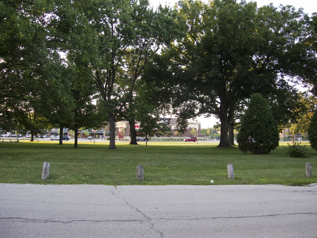 Maine East High School Maine Township High School East Flickr