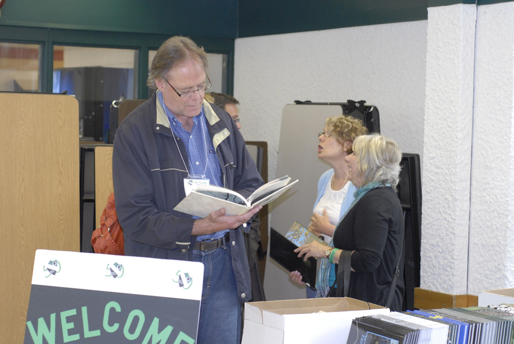Perusing The Yearbooks Vmc 50th Vincent Massey Collegia Flickr