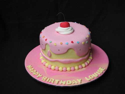 Louise's Birthday Cake I made this cake for one of my