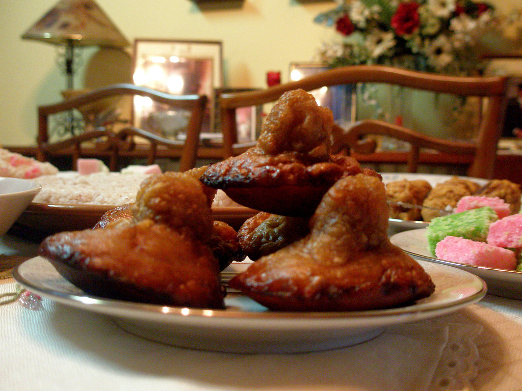 Sinhala avurudu kaum Sinhala avurudu kaum Saminda De