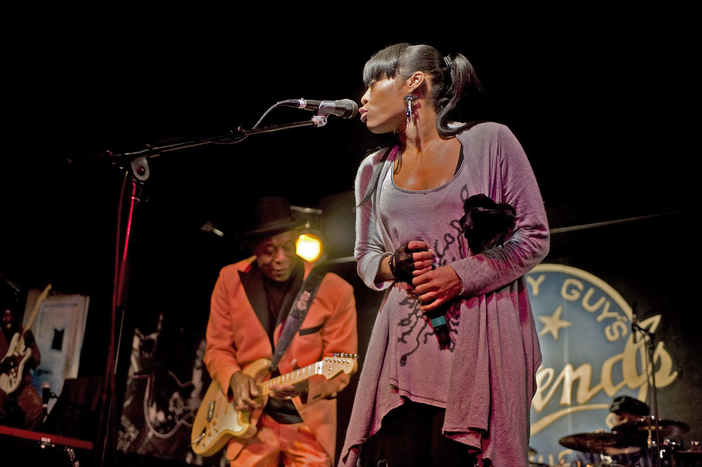 Singer and guitarist Buddy Guy with his daughters Carlise … Flickr